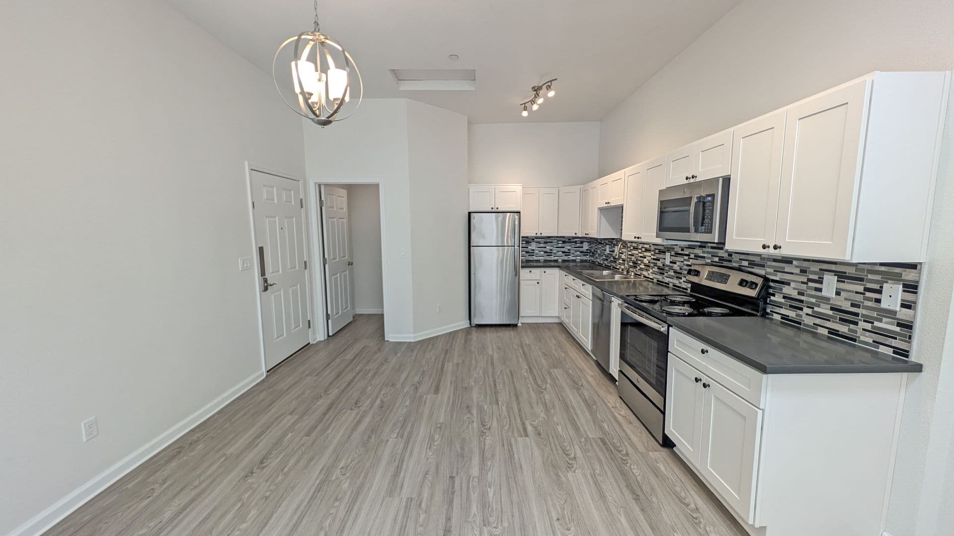 Forest Grove Apartment: 2405 Pacific Ave