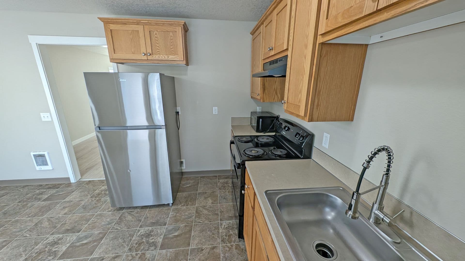 Forest Grove House: 2825 Pacific Ave #I