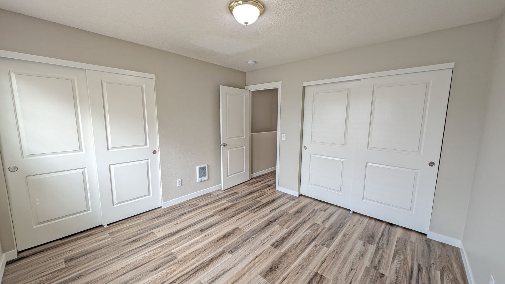 Forest Grove House: 2825 Pacific Ave #I