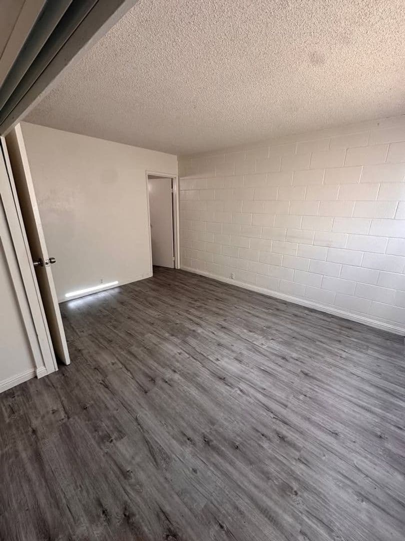 Las Vegas Apartment: 770 Mark Ave