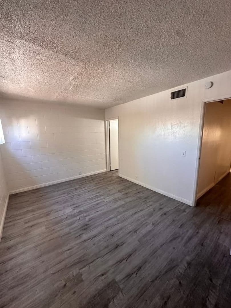 Las Vegas Apartment: 770 Mark Ave