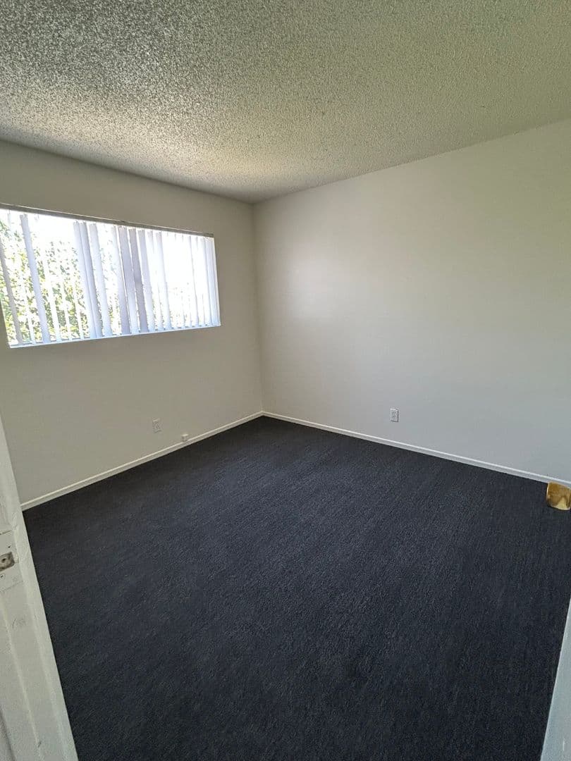Las Vegas Apartment: 3846 Hazelwood St