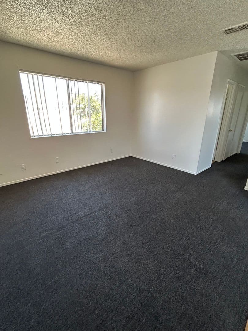 Las Vegas Apartment: 3846 Hazelwood St