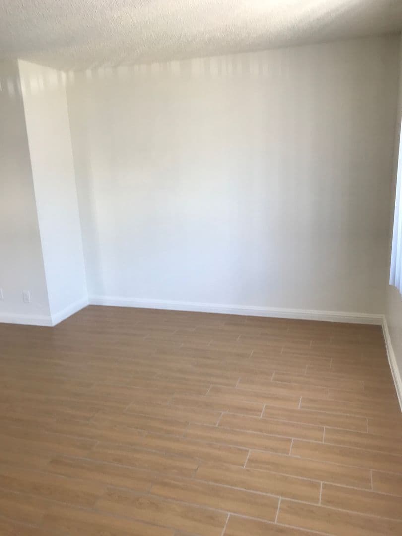 Las Vegas Apartment: 3851 Hazelwood St