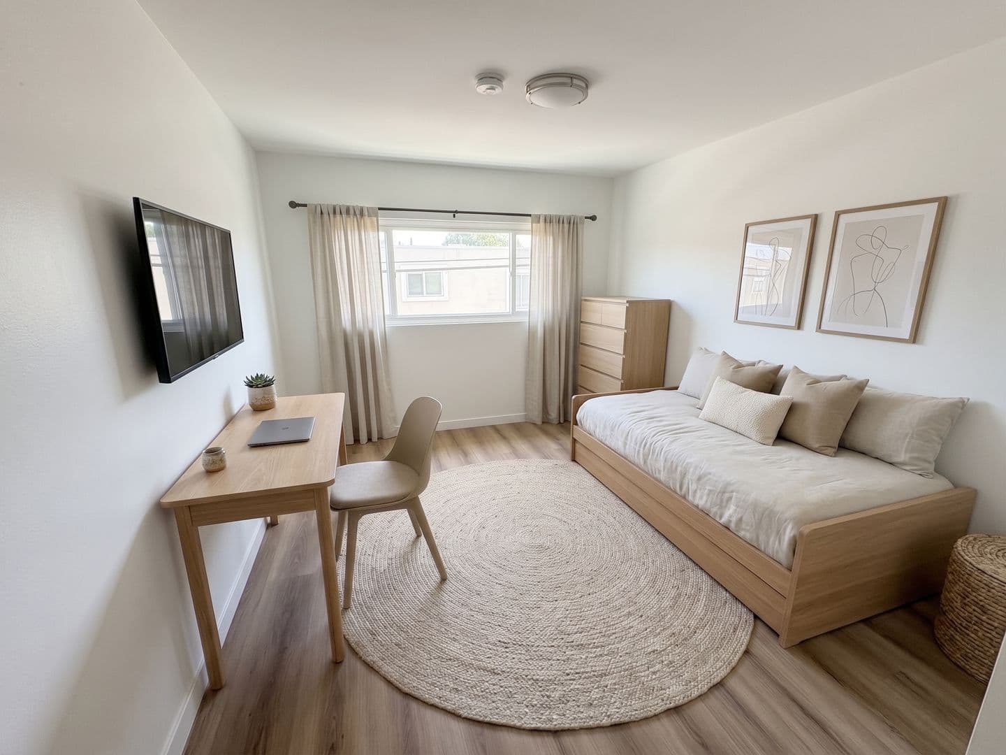 Los Angeles Apartment: 974 Granville Ave