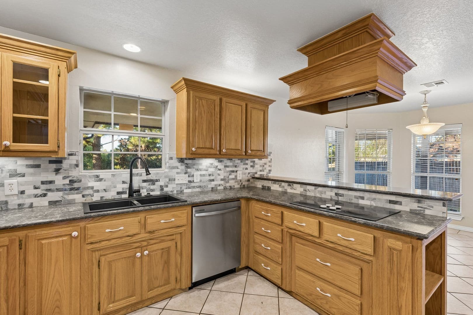 Choctaw House: 15069 Scottsdale Ln