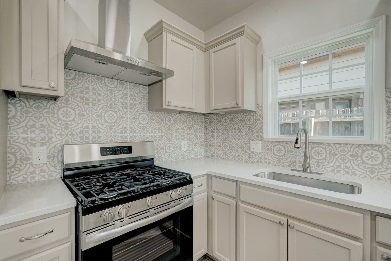 Oklahoma City House: 11601 Matthews Ave