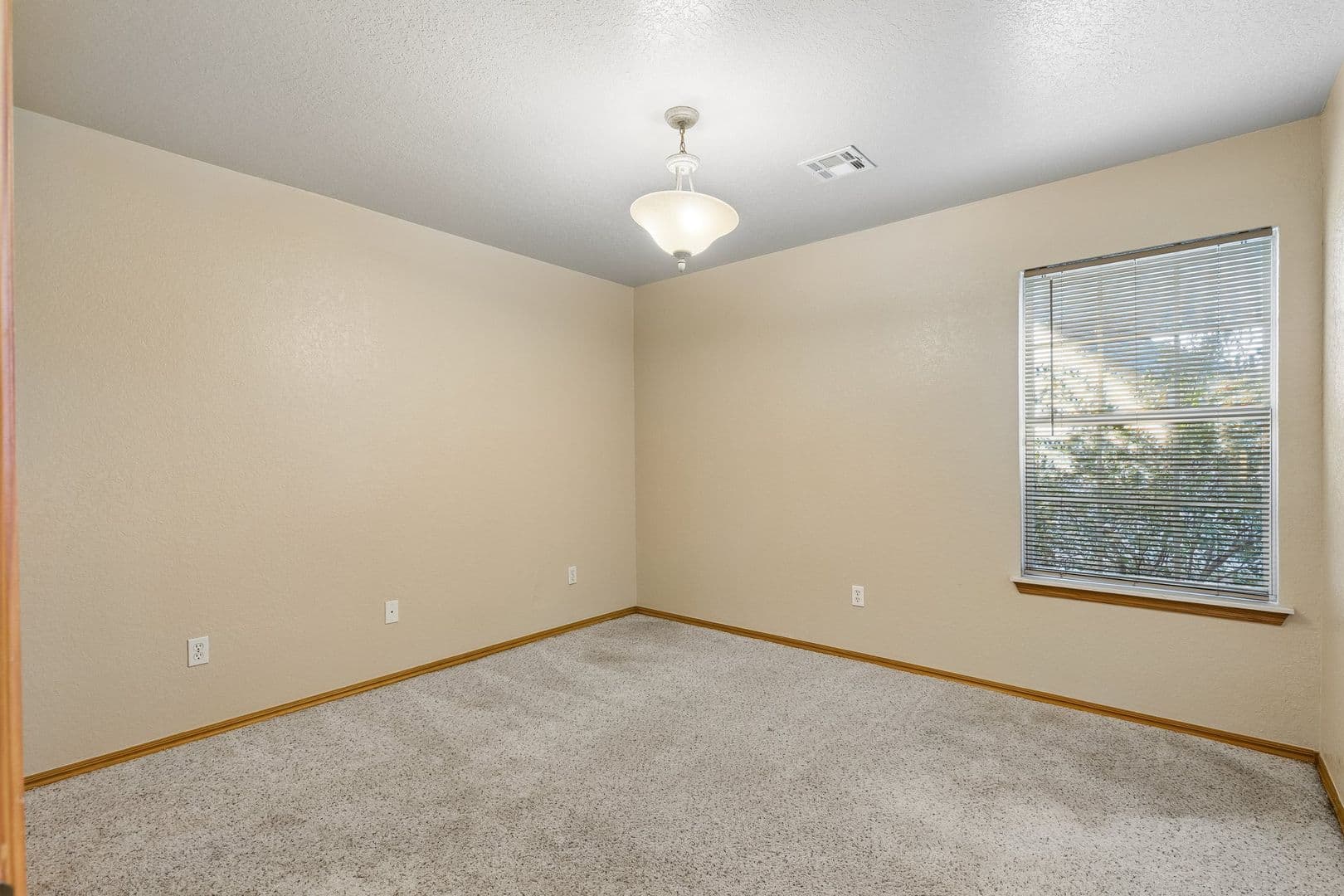 Choctaw House: 15069 Scottsdale Ln