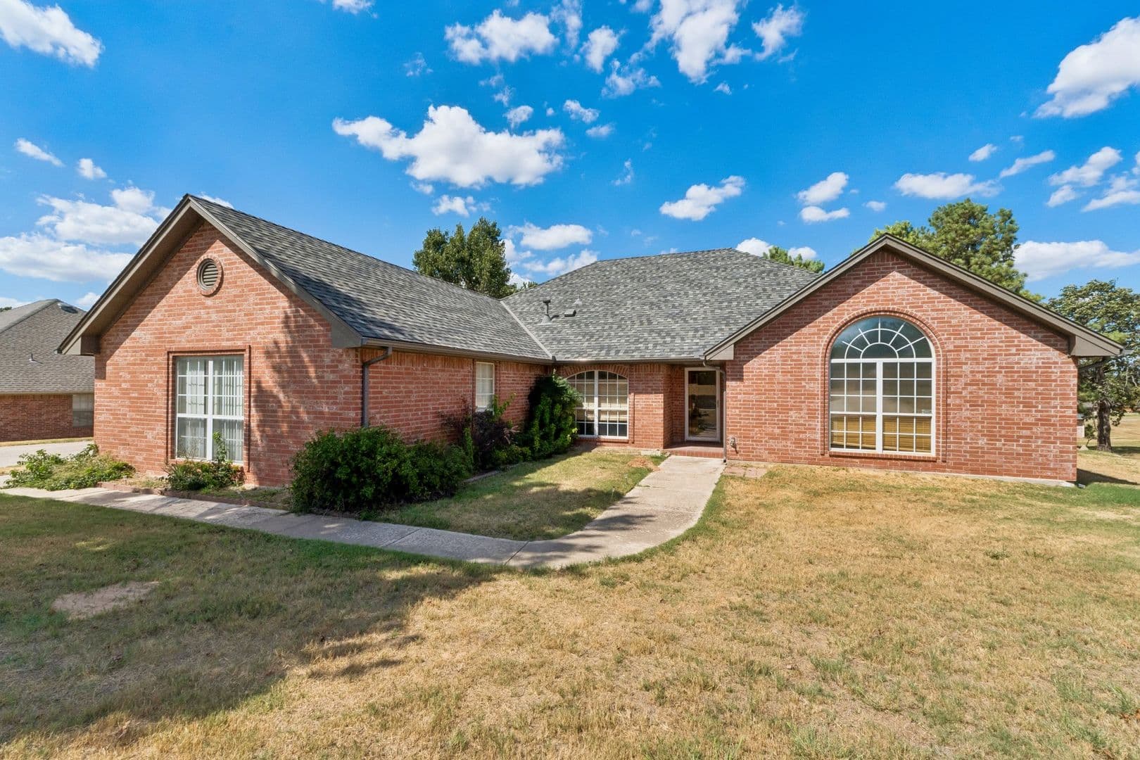 Choctaw House: 15069 Scottsdale Ln
