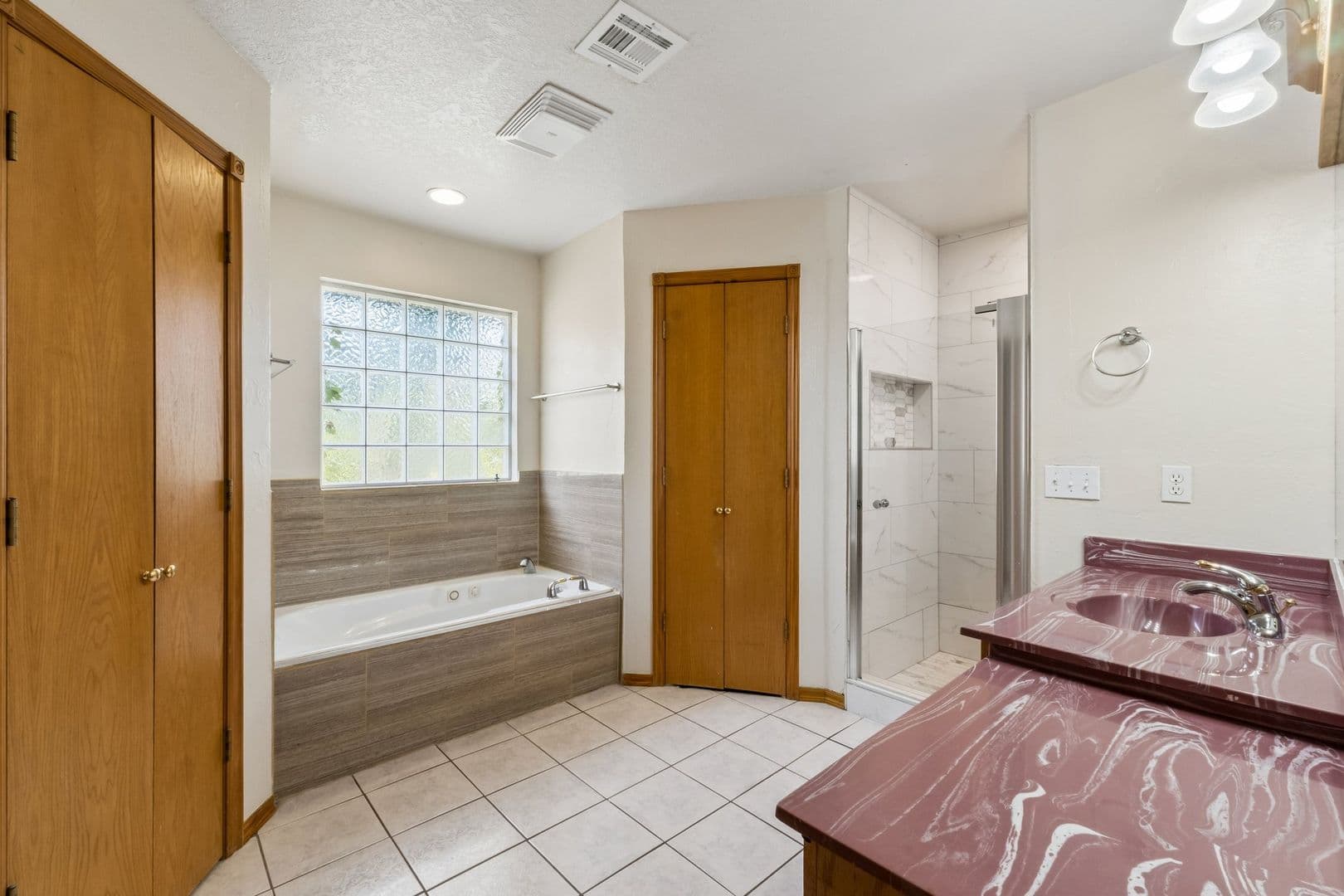 Choctaw House: 15069 Scottsdale Ln