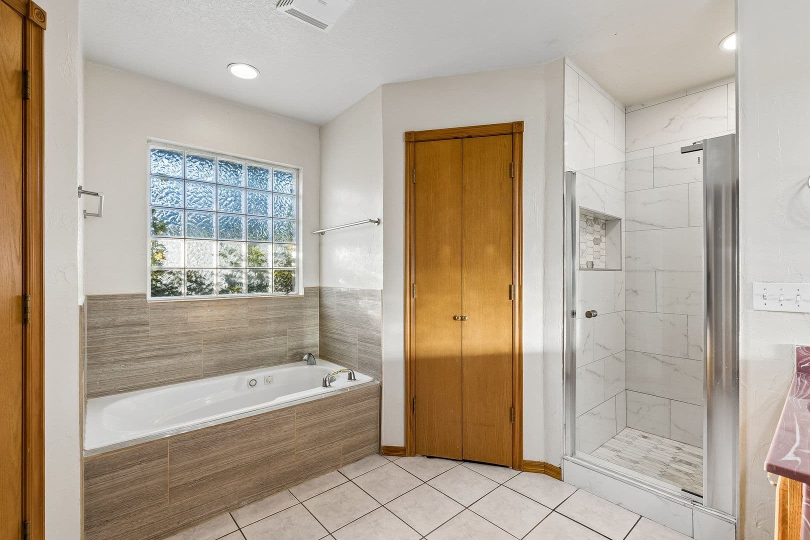 Choctaw House: 15069 Scottsdale Ln