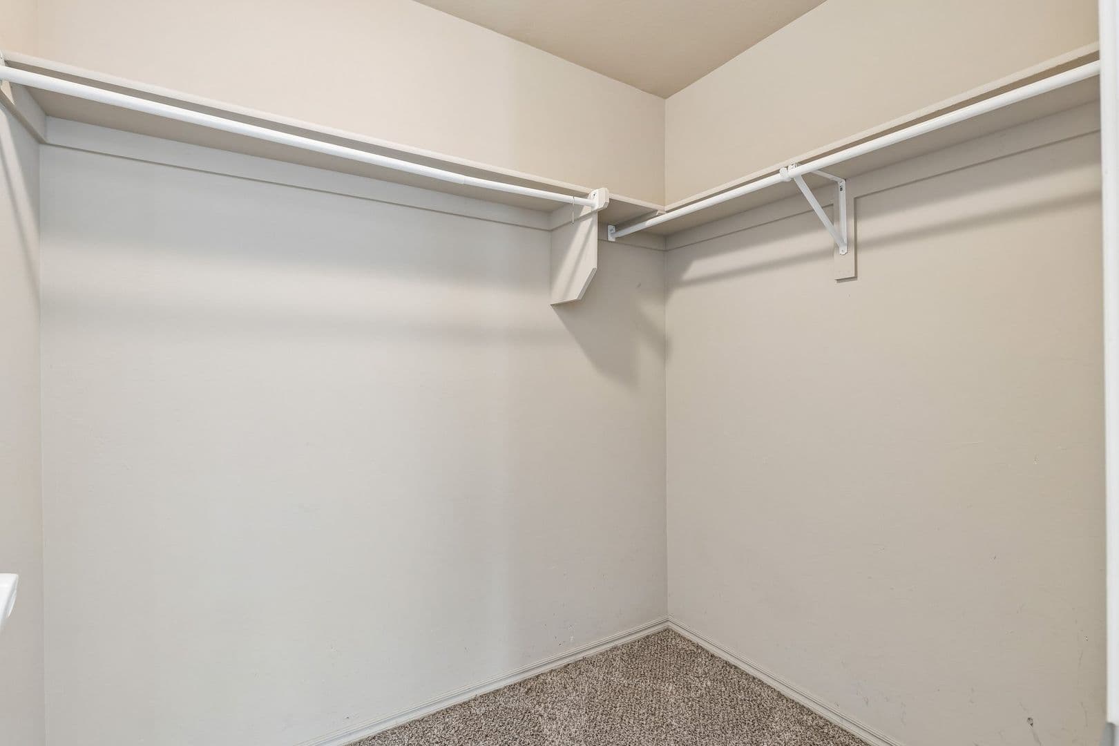 Piedmont House: 11820 NW 130th St
