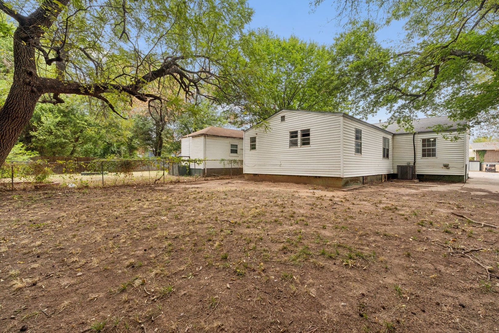 Oklahoma City House: 1421 North Page Avenue