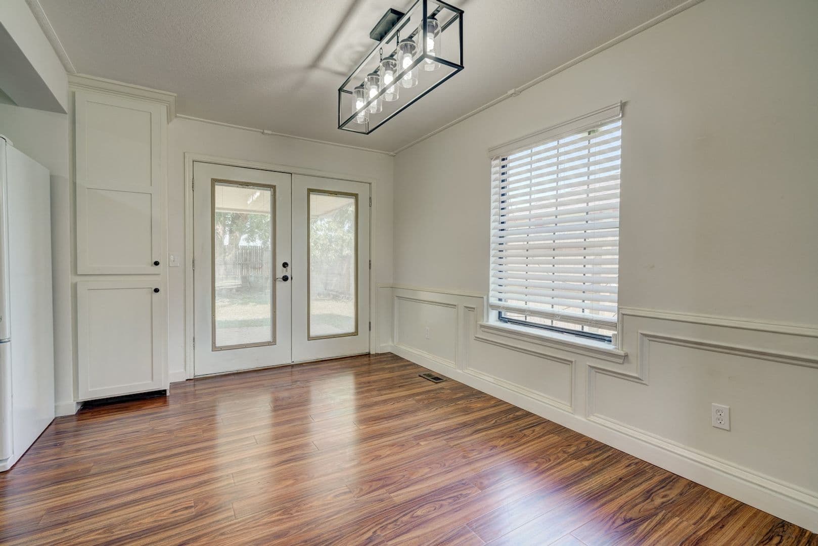 Edmond House: 1617 Raquel Dr