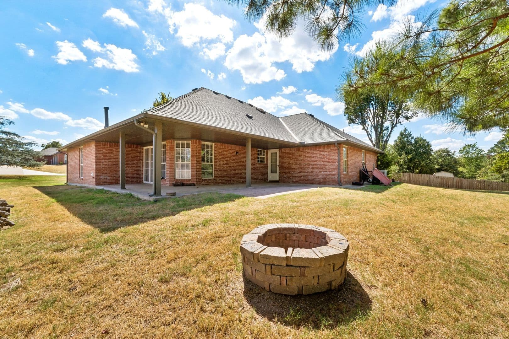 Choctaw House: 15069 Scottsdale Ln