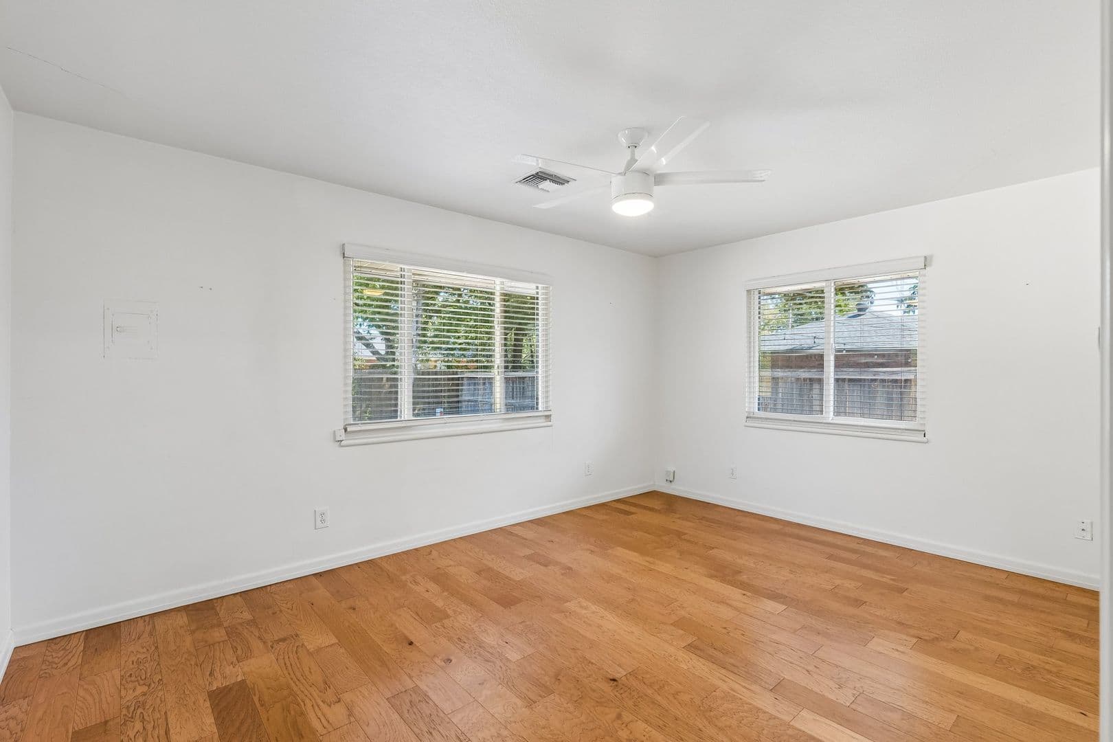Oklahoma City House: 2305 Barclay Rd