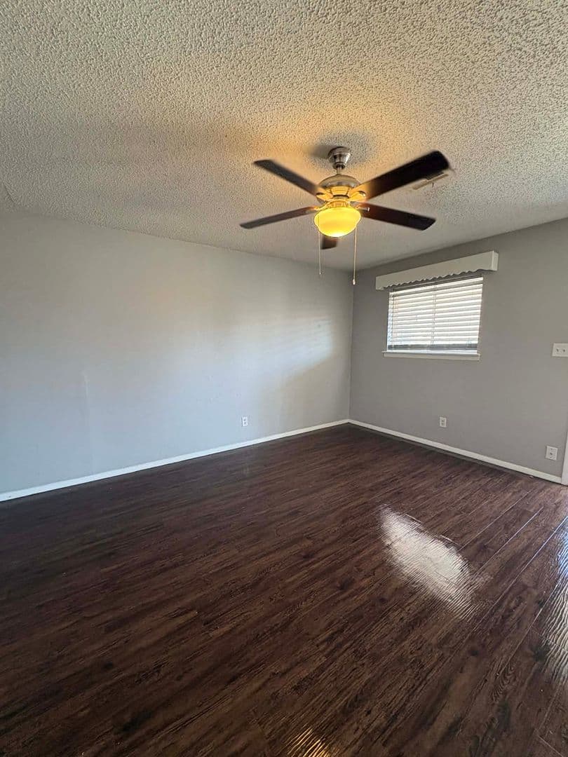 Broken Arrow Apartment: 505 West Broadway Ave
