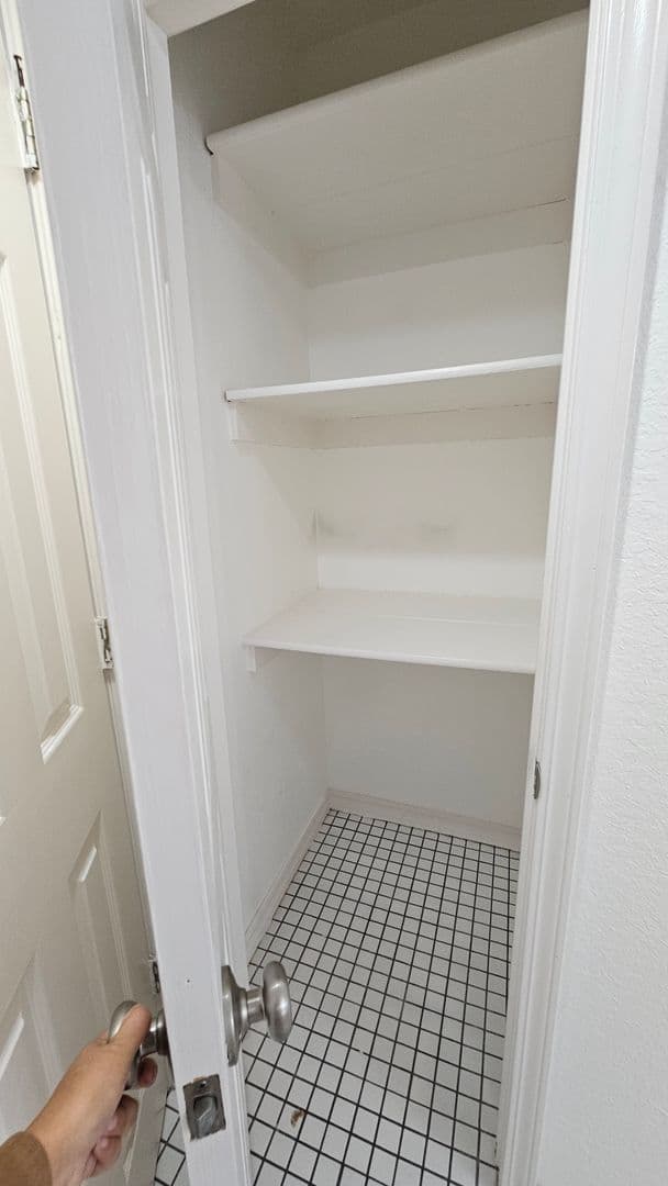 Tulsa Apartment: 1530 e 14th st