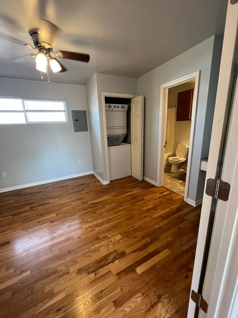 Stillwater Apartment: 502 West Maple Ave