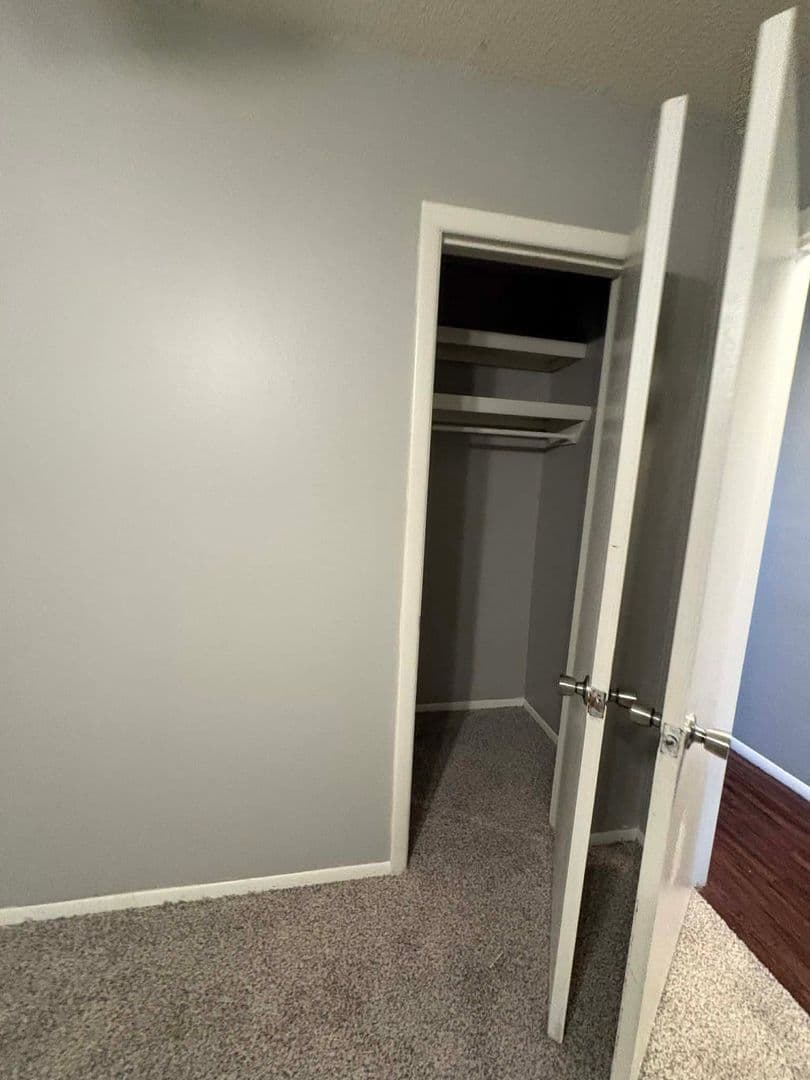 Broken Arrow Apartment: 505 West Broadway Ave