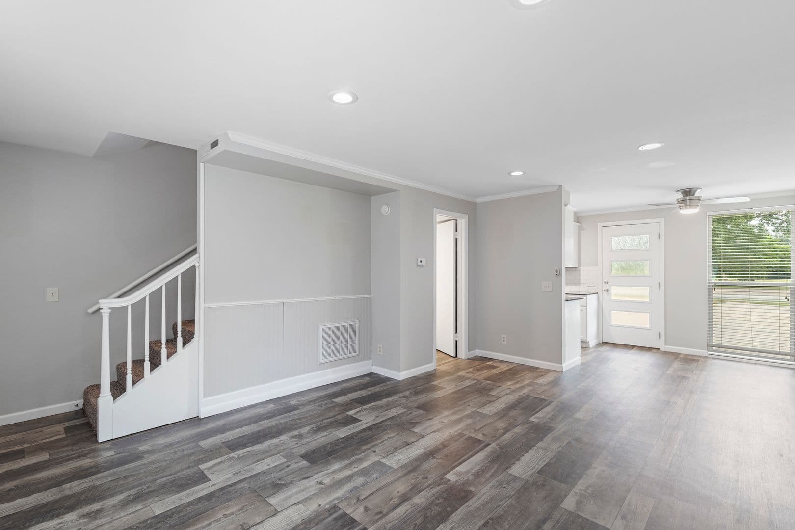 Tulsa Apartment: 3853 S. Riverside Drive