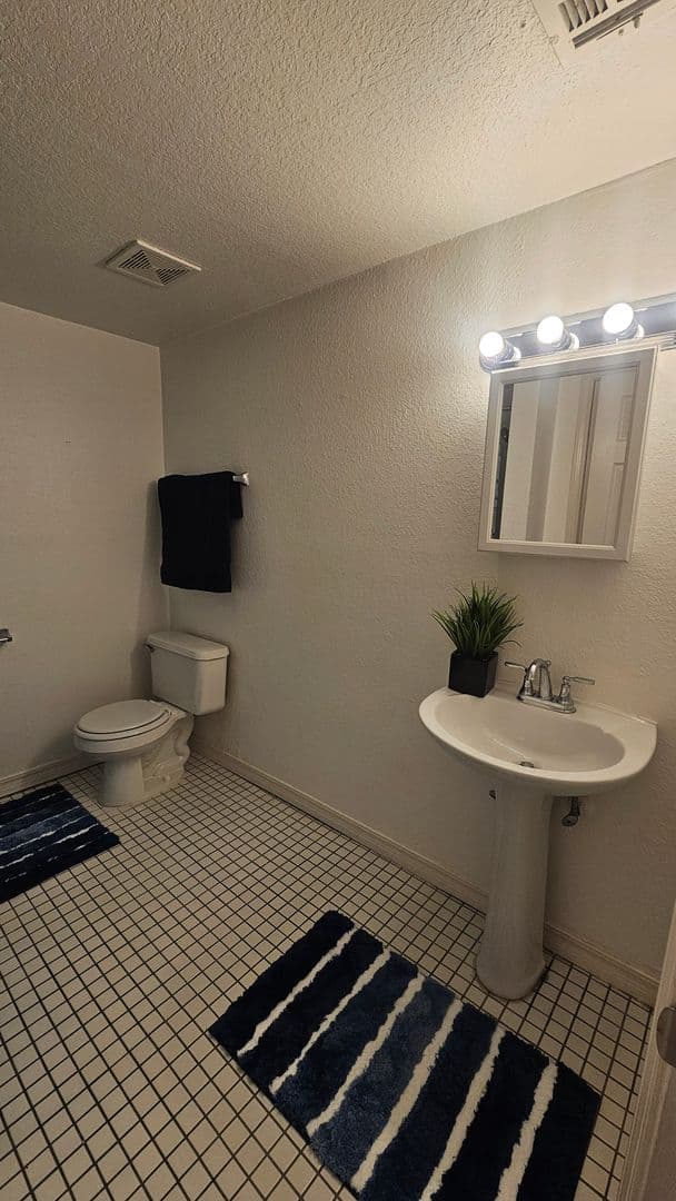 Tulsa Apartment: 1530 e 14th st