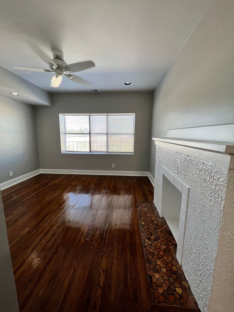 Tulsa Apartment: 1530 e 14th st