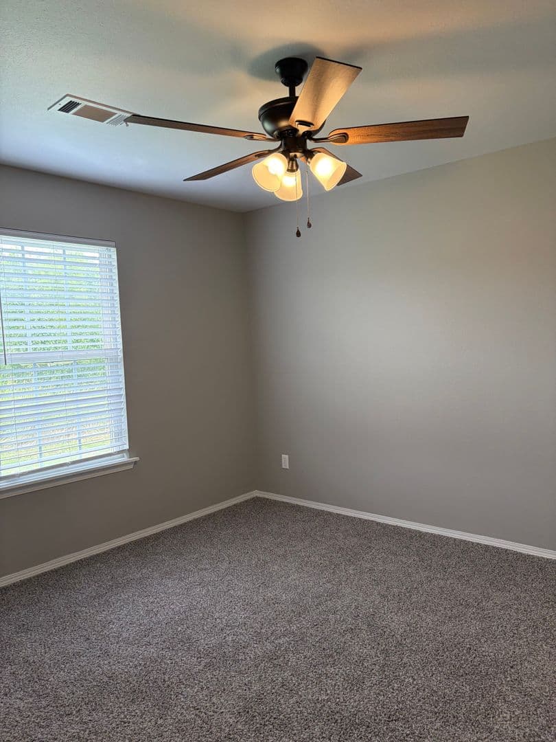 Claremore Apartment: 2805 Trailwood Dr