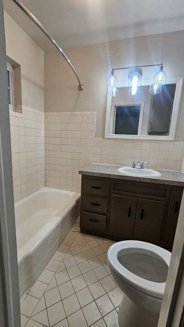 Tulsa Apartment: 1420 s trenton ave