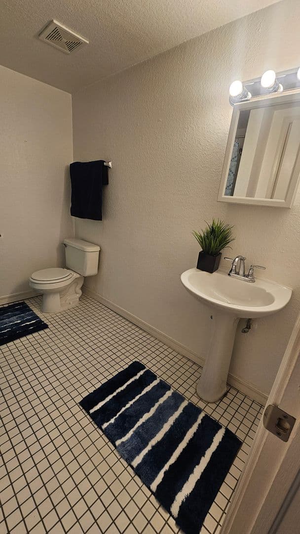 Tulsa Apartment: 1530 e 14th st