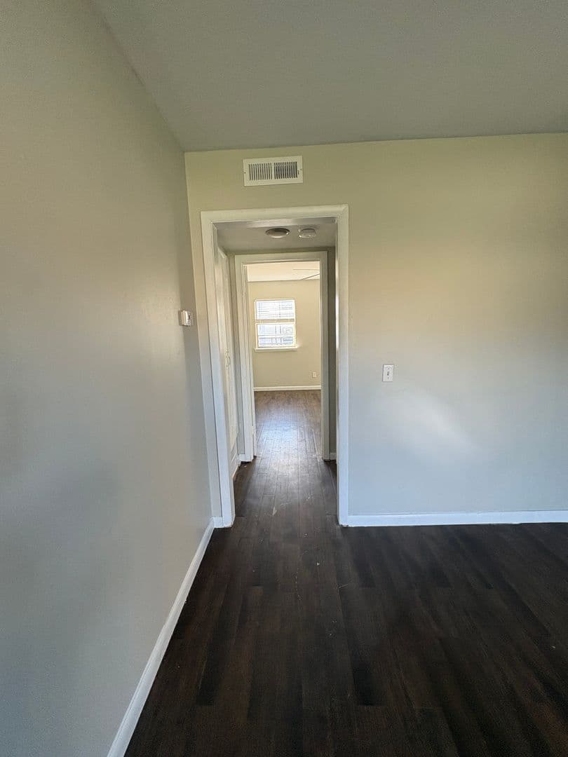 Stillwater Apartment: 1108 North Duck Street