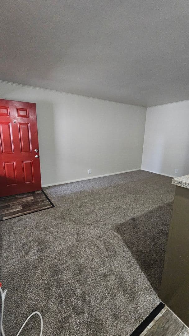 Tulsa Apartment: 1420 s trenton ave