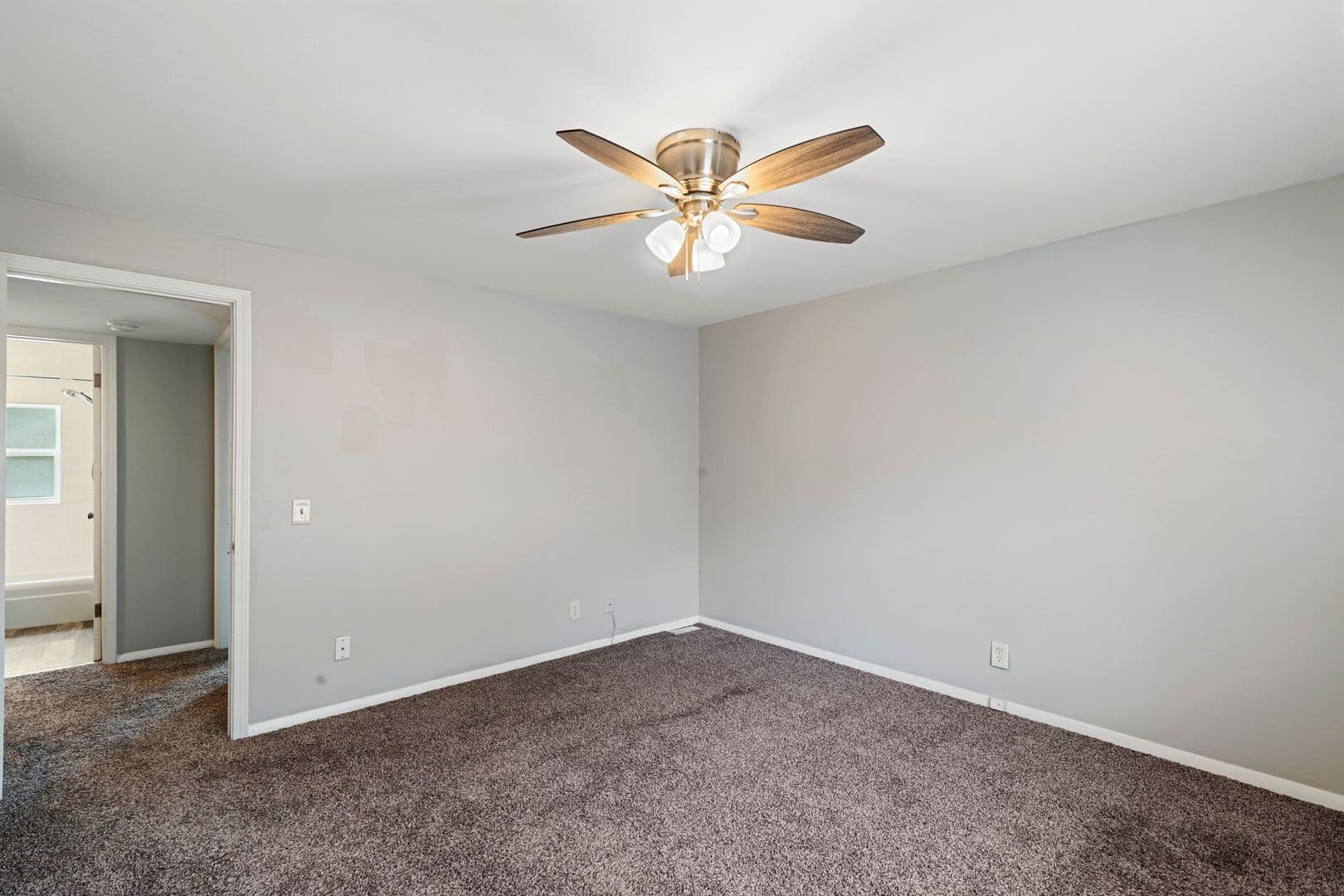 Tulsa Apartment: 3853 S. Riverside Drive