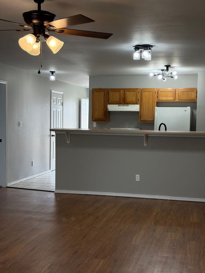 Claremore Apartment: 2805 Trailwood Dr