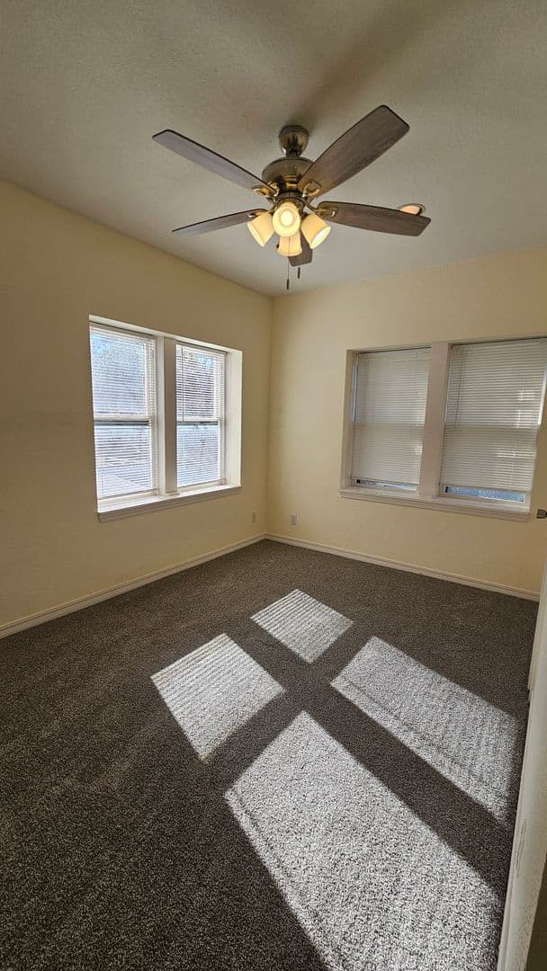 Tulsa Apartment: 1530 e 14th st