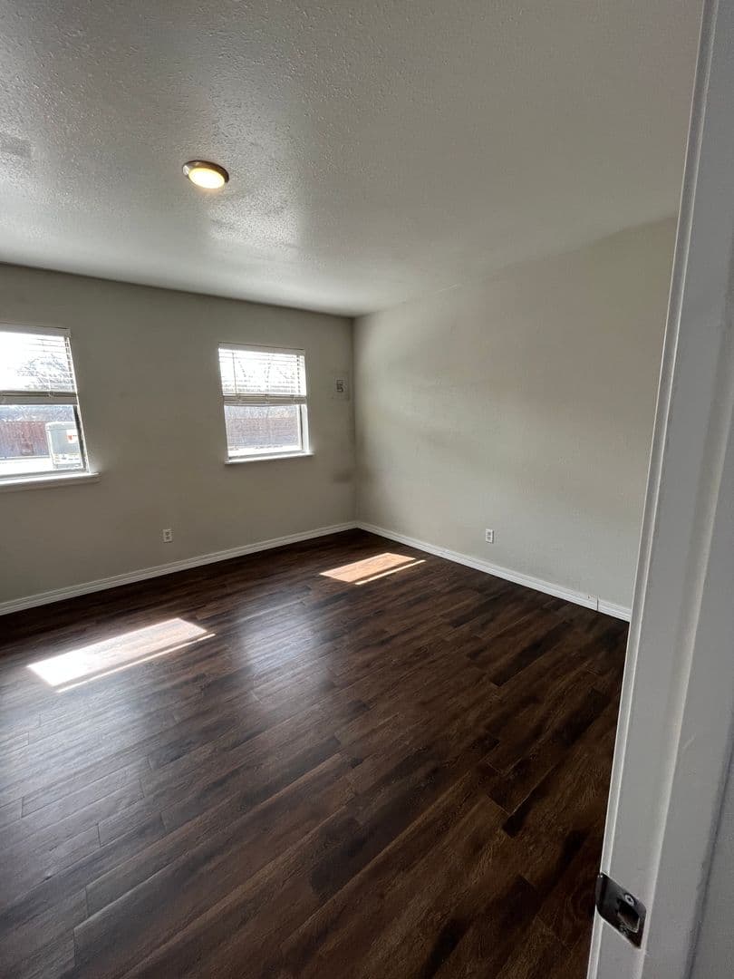 Stillwater Apartment: 1108 North Duck Street