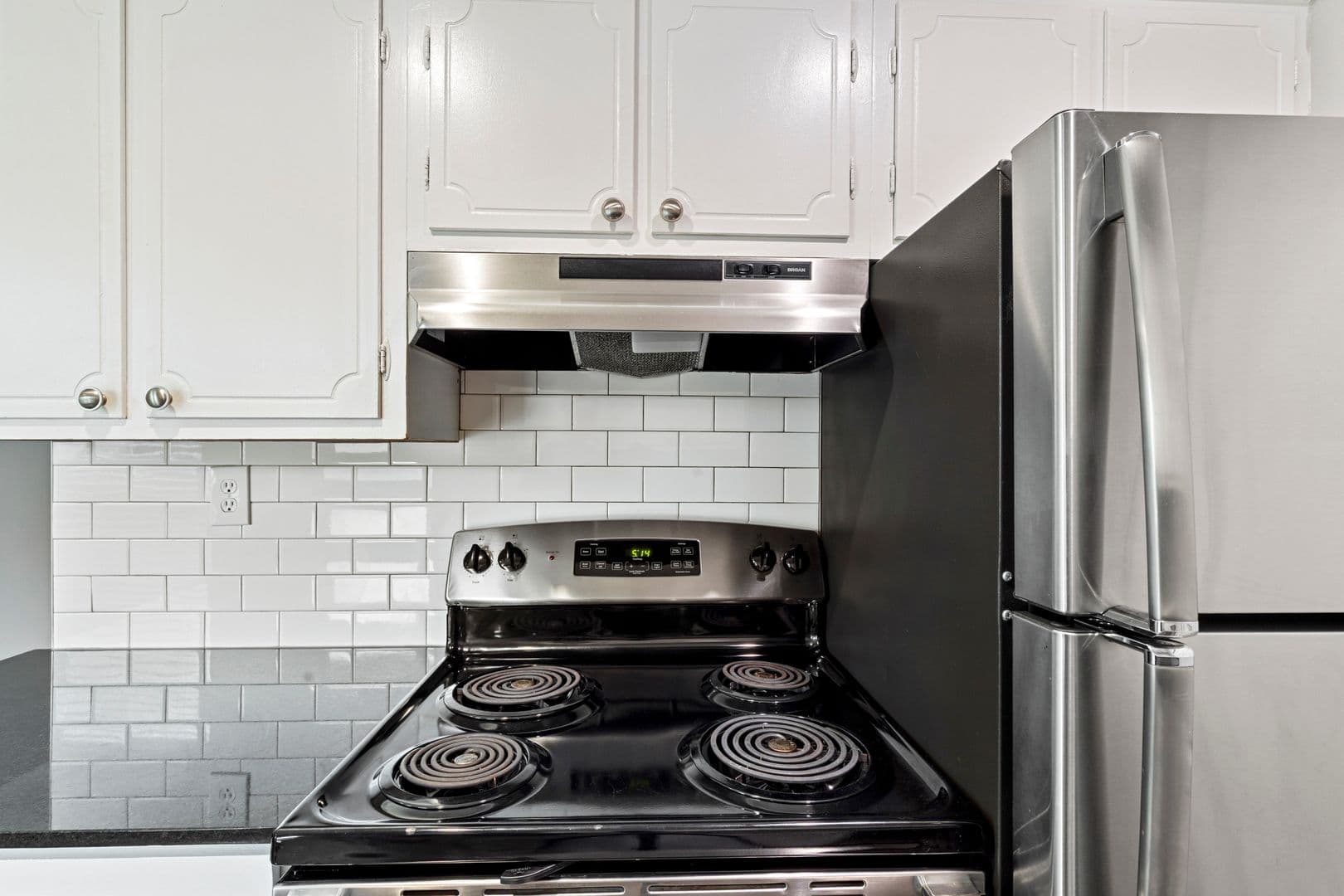 Tulsa Apartment: 3853 S. Riverside Drive