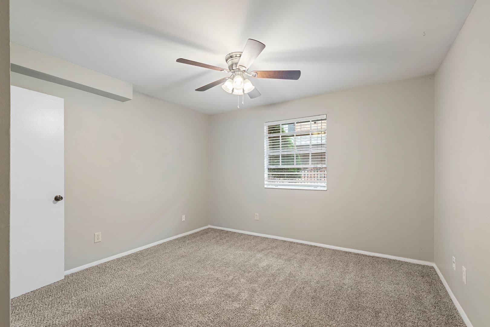 Tulsa Apartment: 3853 S. Riverside Drive