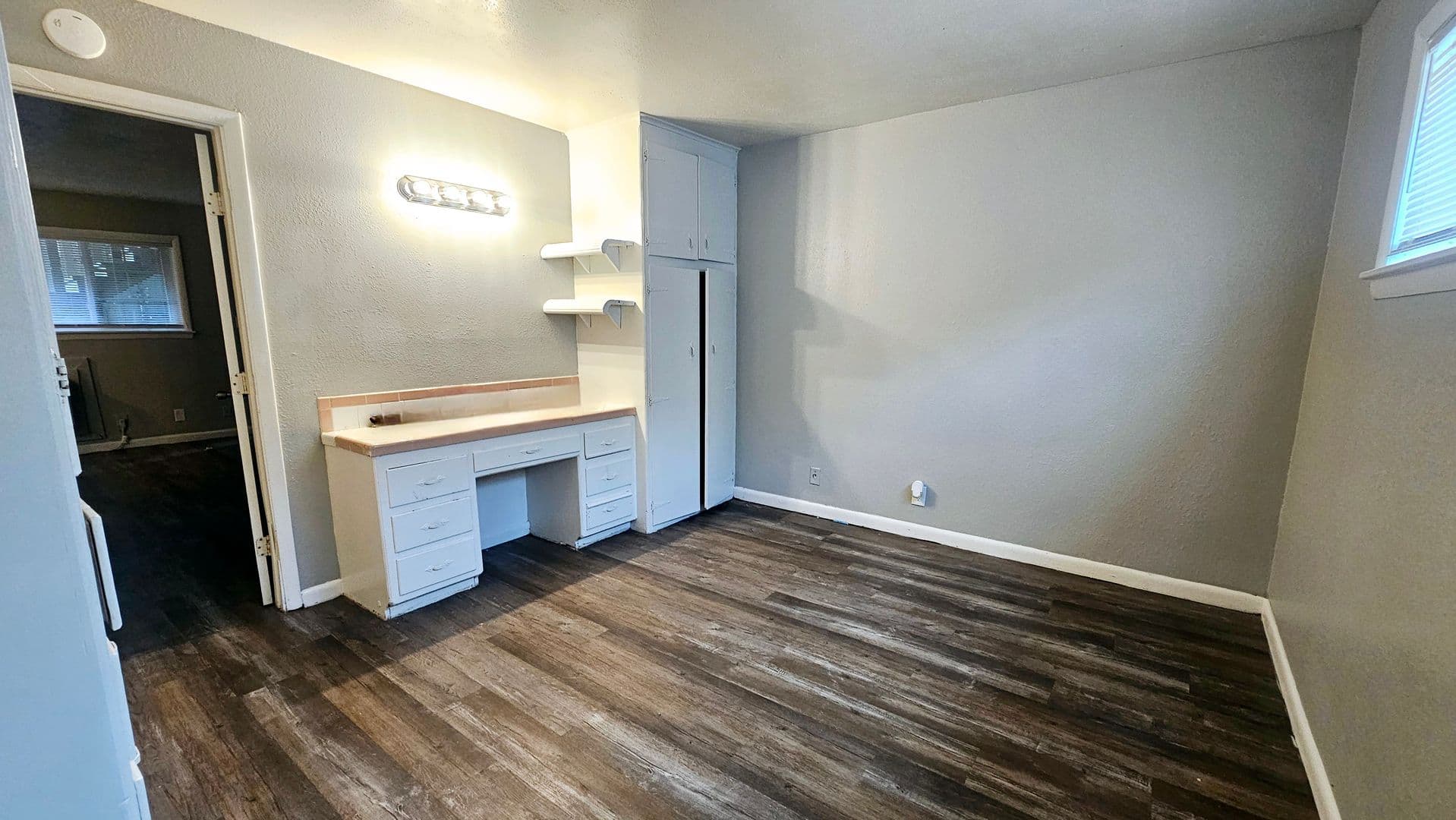 Tulsa Apartment: 1133 south Quincy ave