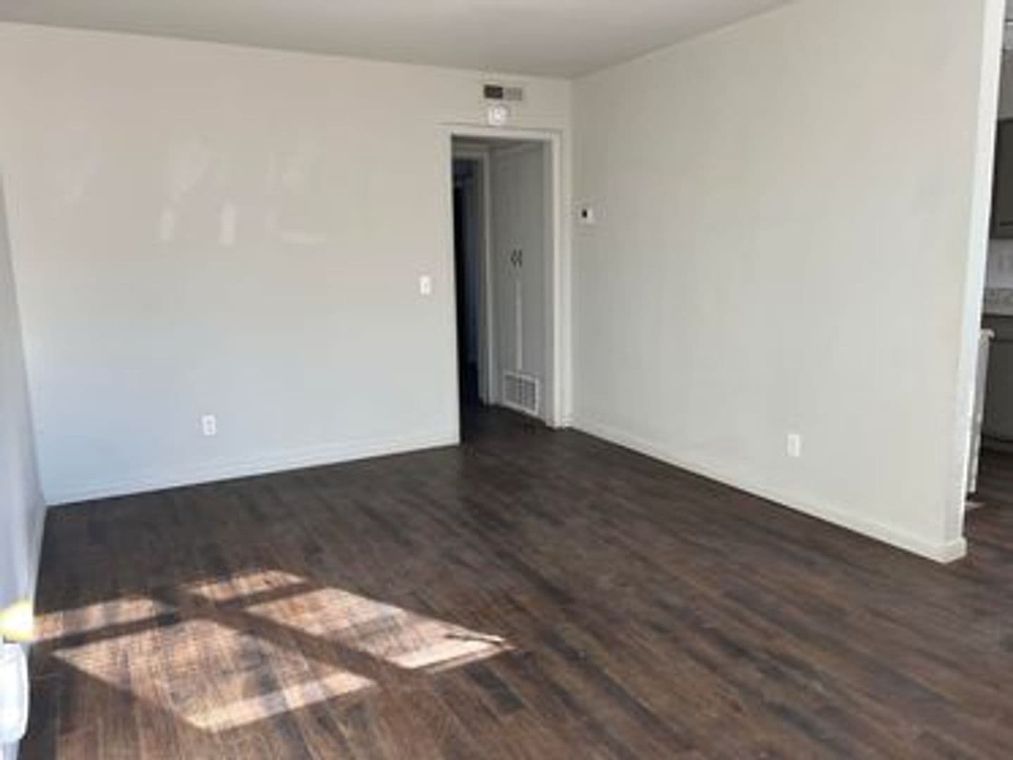 Stillwater Apartment: 1108 North Duck Street
