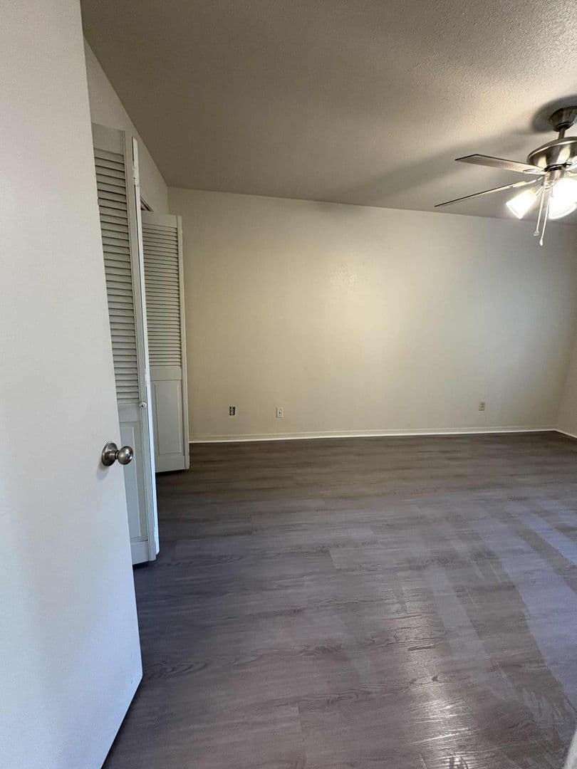 Tulsa Apartment: 3220 E 47th st