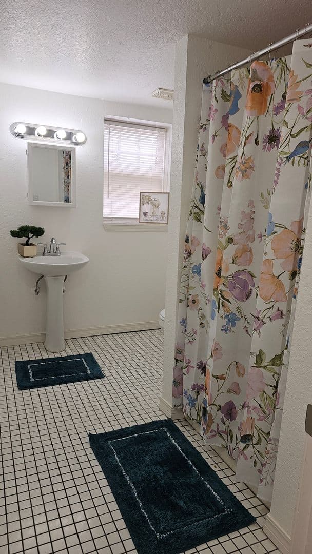 Tulsa Apartment: 1530 e 14th st