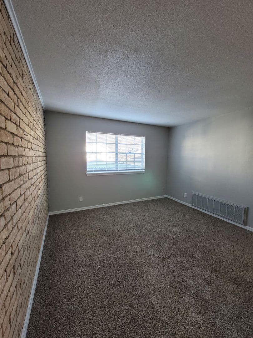 Tulsa Apartment: 1309 East 21st