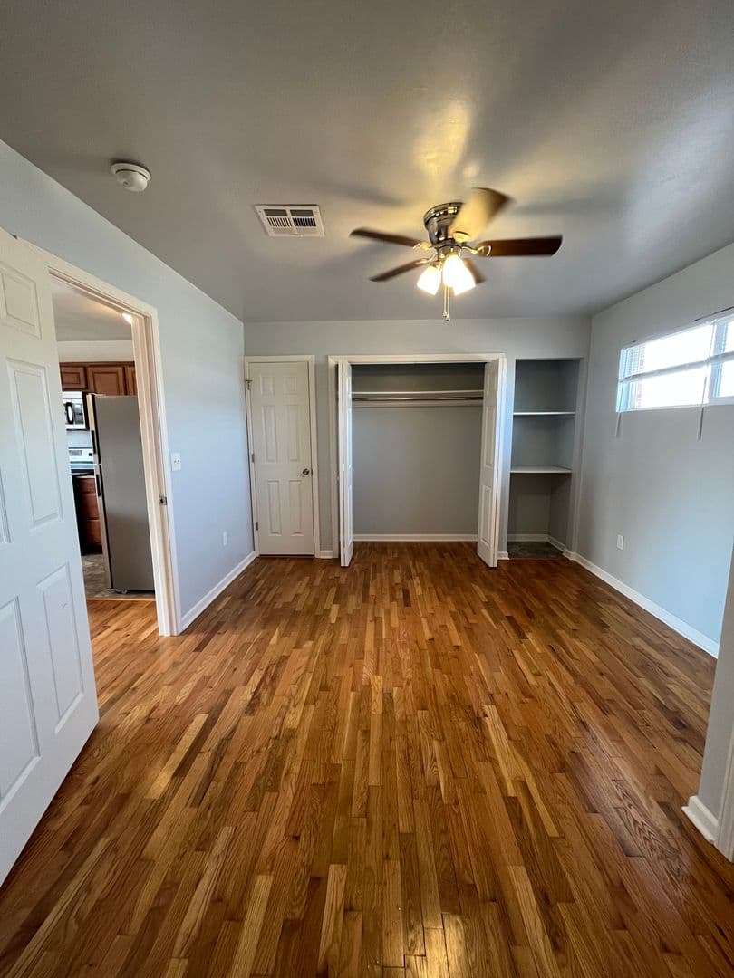 Stillwater Apartment: 502 West Maple Ave