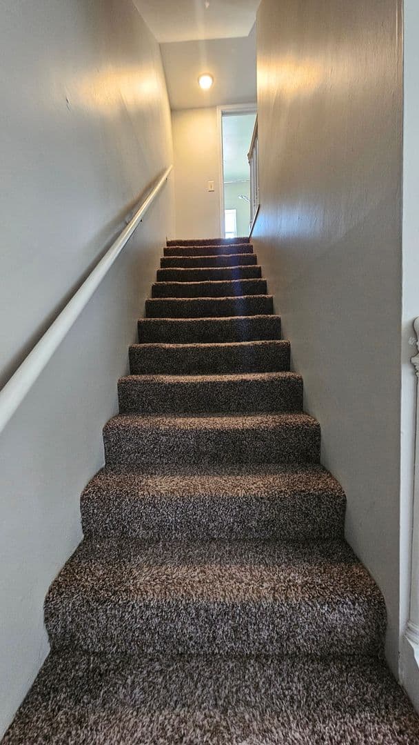 Tulsa Apartment: 3853 S. Riverside Drive