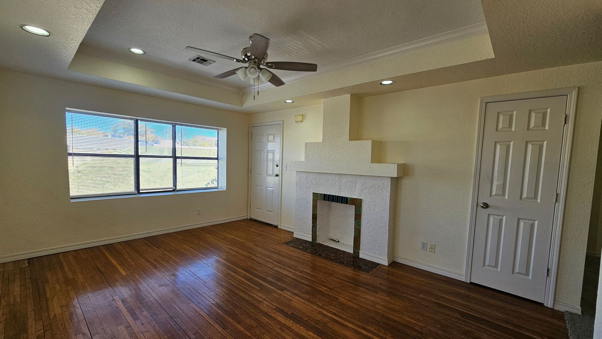 Tulsa Apartment: 1530 e 14th st