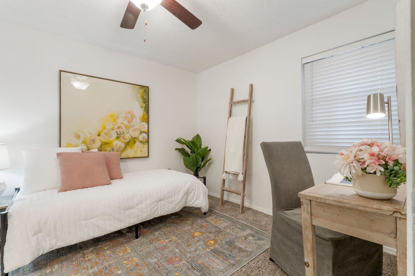 Claremore Apartment: 2090 S Lynn Riggs Blvd