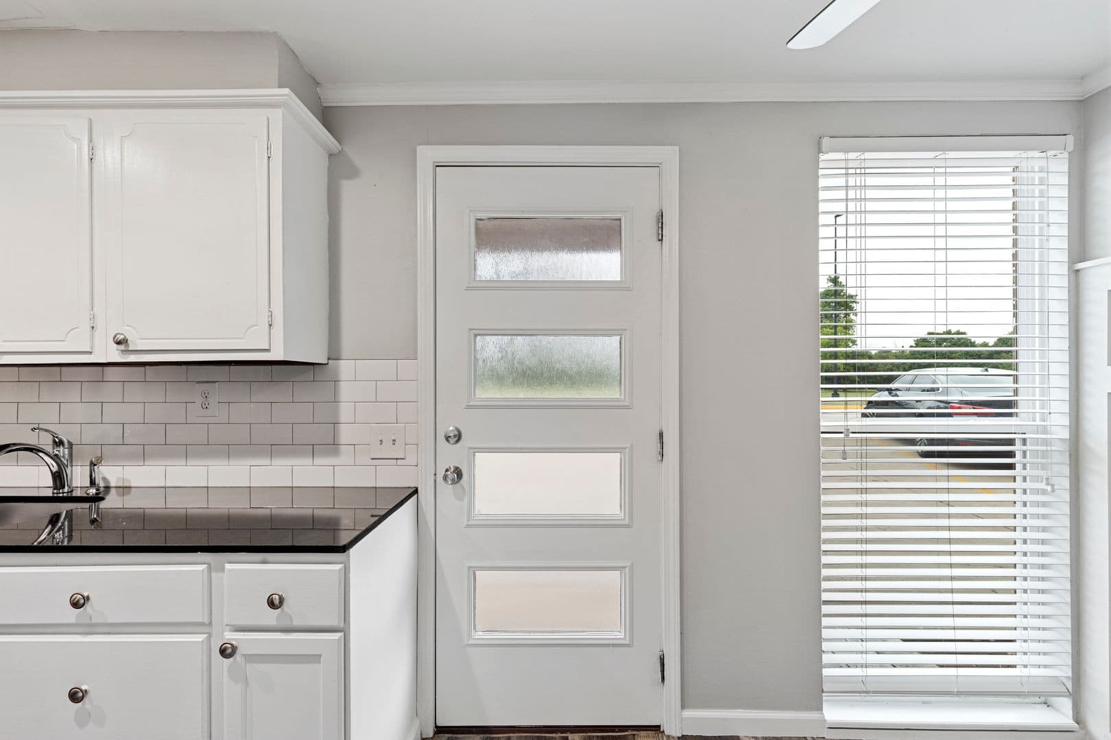 Tulsa Apartment: 3853 S. Riverside Drive
