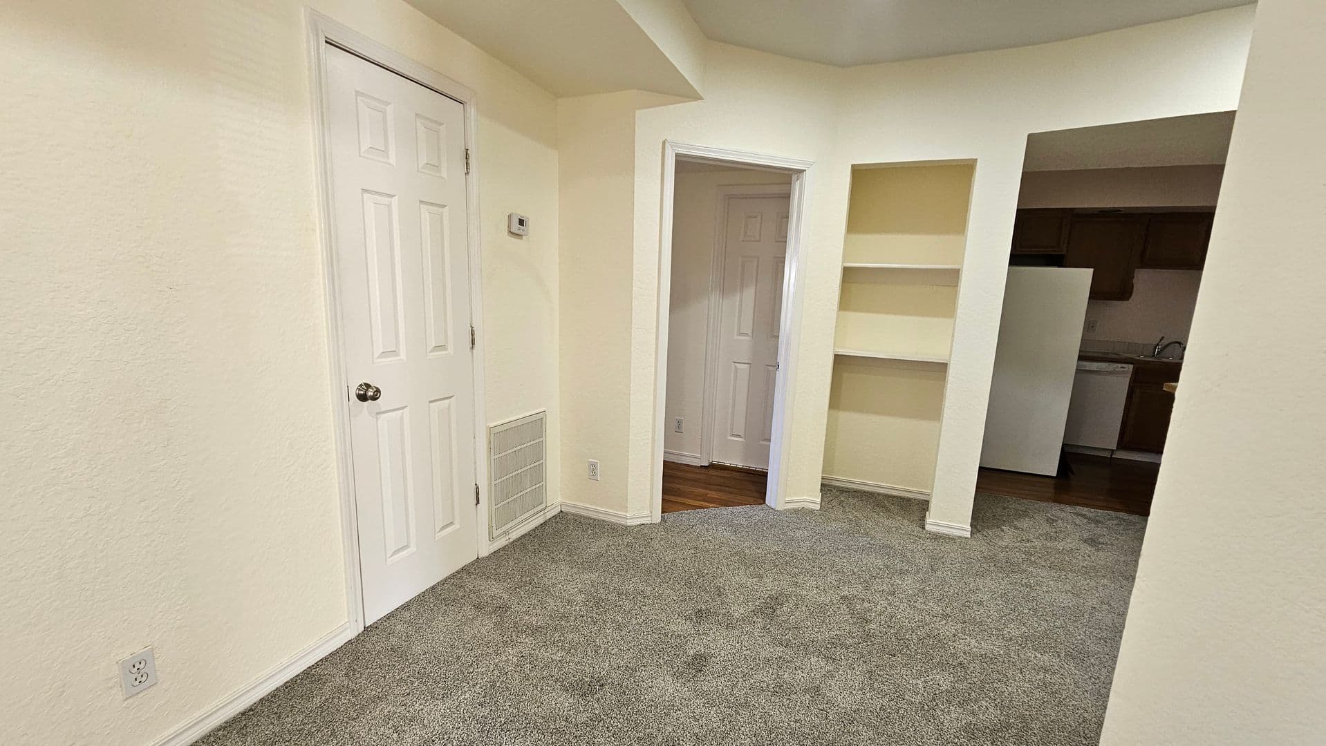 Tulsa Apartment: 1530 e 14th st