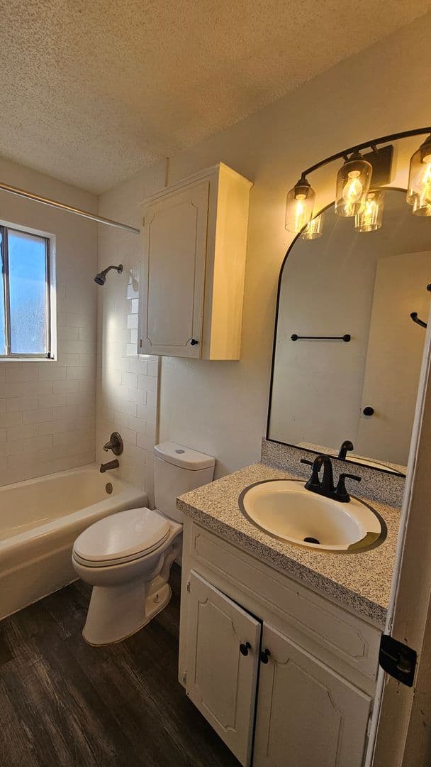 Broken Arrow Apartment: 505 West Broadway Ave